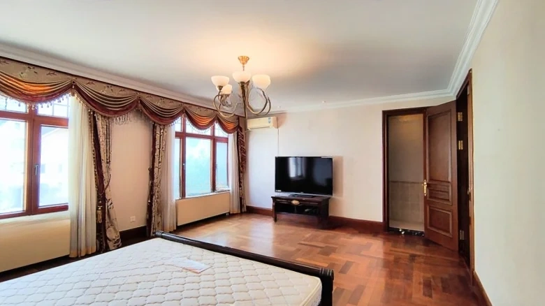 Maple Bridge Garden - View 12