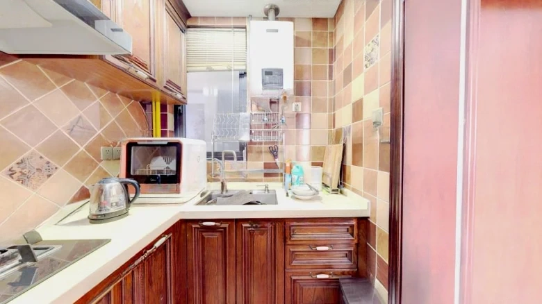 Kowloon Wharf Topaz - View 5