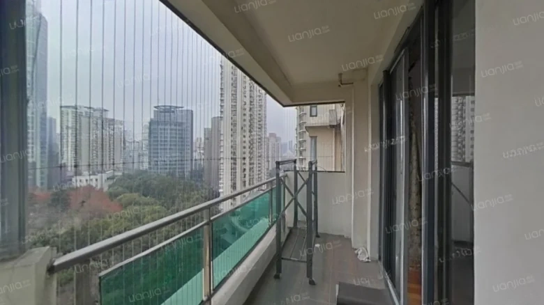 Shining City - View 14