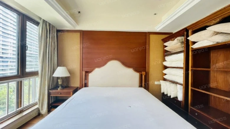 Central Seaview Avenue, Peninsula Hill - View 3