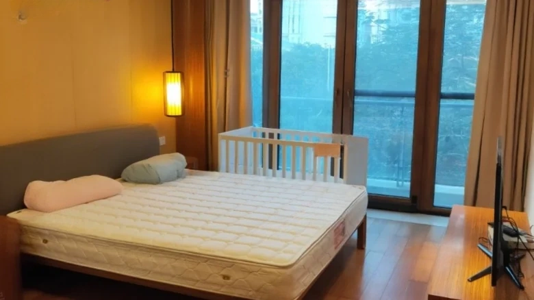 Half Mountain Peninsula - View 2