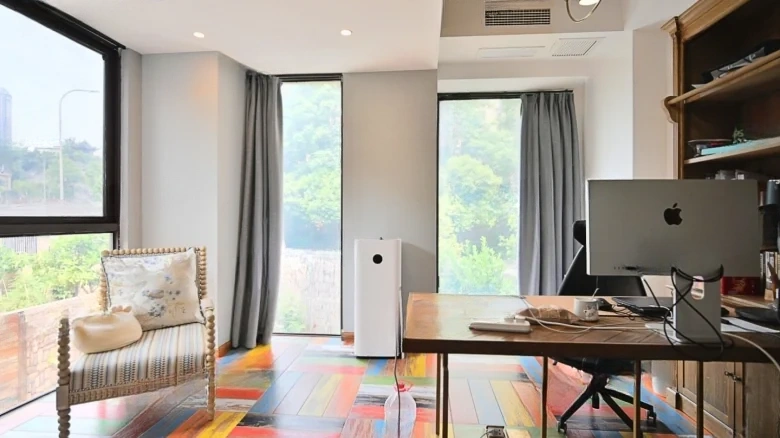 Magnificent Island Facing Two Rivers and Government Offices - View 11