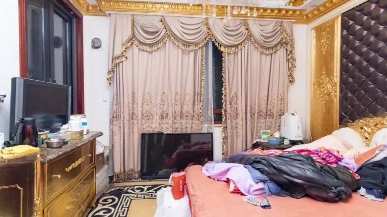 Huaren She Mountain Nine Mile Complex - View 7