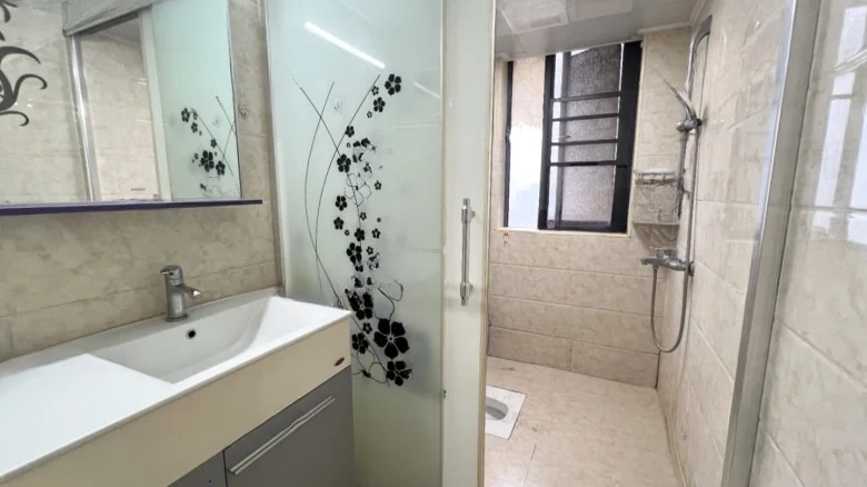 Henderson Arch - View 1