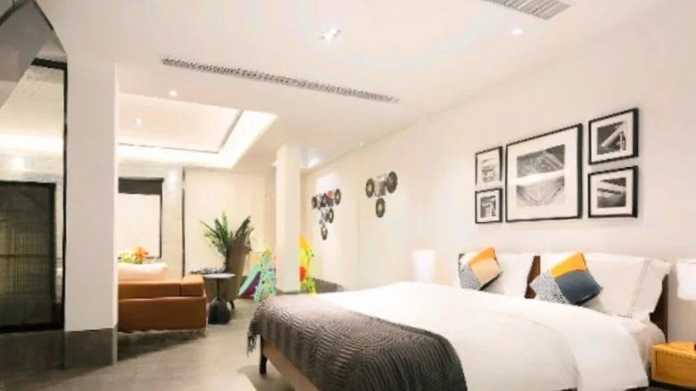 Runda Sanya Bay Harbor District One - View 2