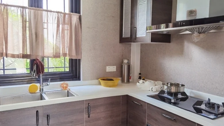 Blue City Viewing Cloud Town - View 6