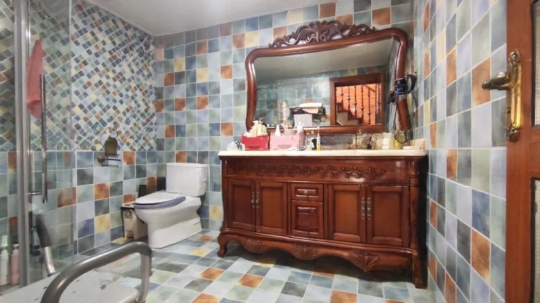 Eclipse Manor Phase II - View 17