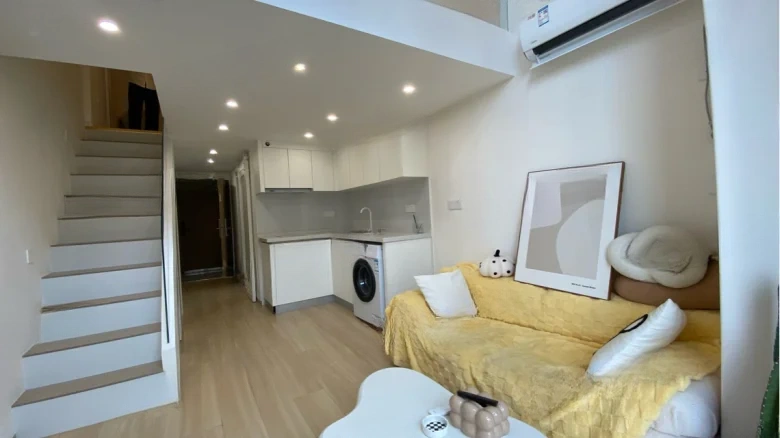 Excellent Riverside - View 2