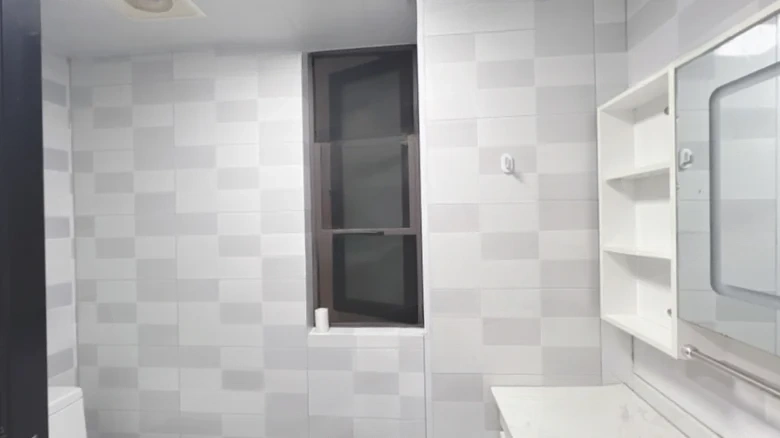 Greenland · Yuelan Bay - View 6