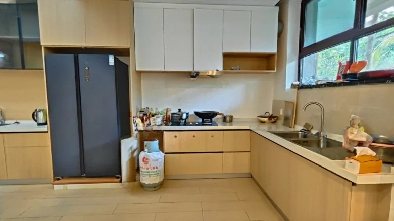 Sanya Courtyard - View 16