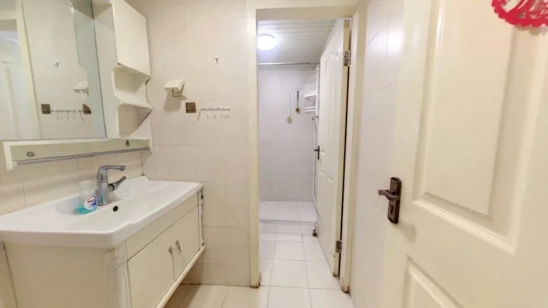 Elegant Clear Garden - View 6