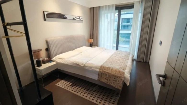 China Residences Lantai Mansion - View 3