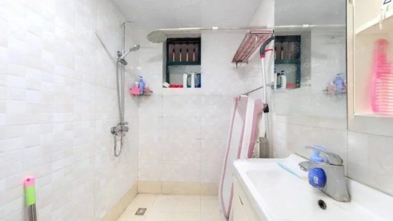 Lüchuān Residential Area - View 7