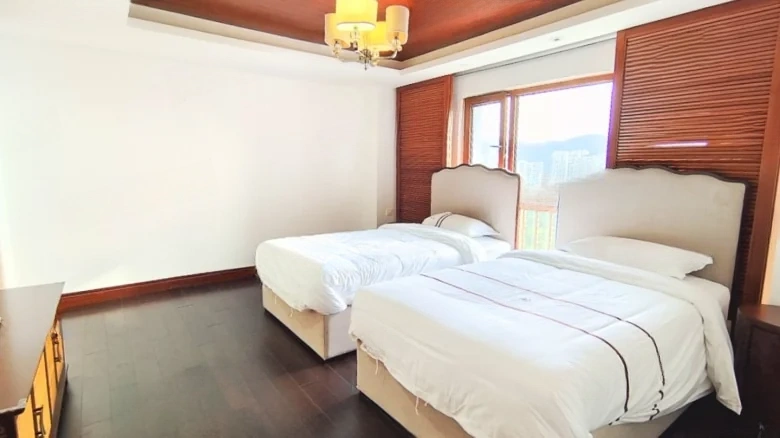 Half Mountain Peninsula Central Sea View Boulevard - View 4