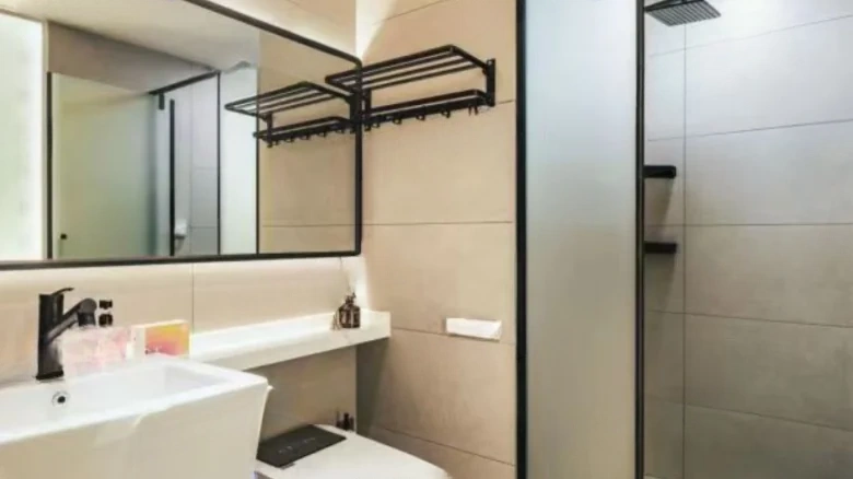 Kunming Dianchi Golf Club - View 17