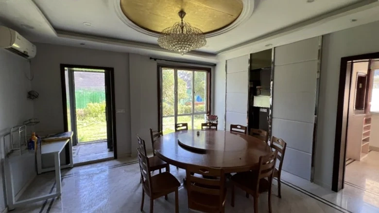 Island Villa Garden - View 6