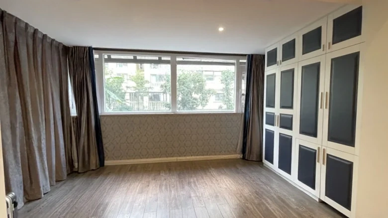 Park 1903 Montaxi - View 4