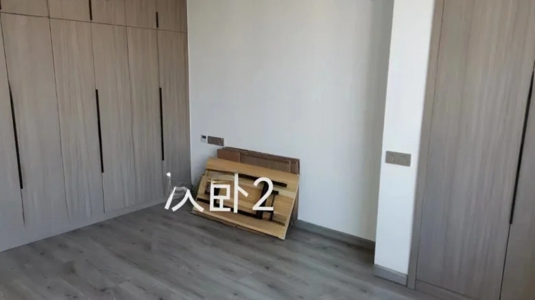 Xinhua Hyde Park - View 4