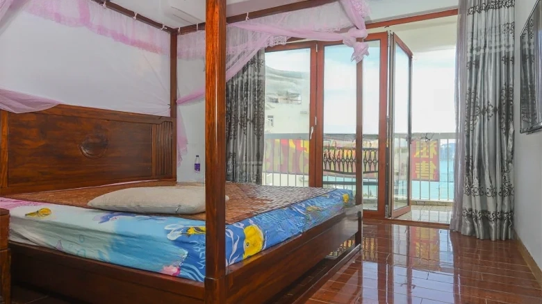 Blue Sea and Sky Phase I - View 9