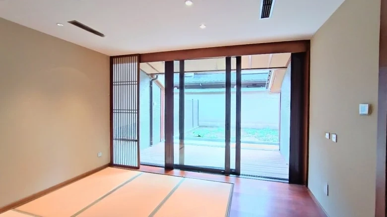 Tang Jingze - View 6