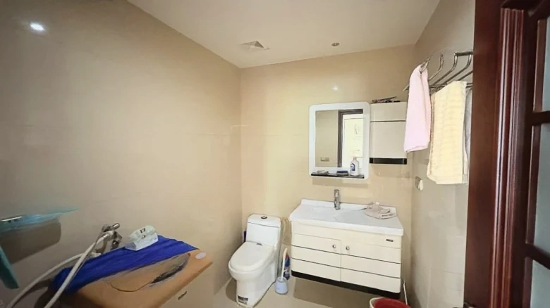 Island Villa Garden - View 8