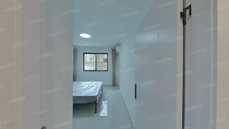 Fragrant Forest Elegance Garden - View 1