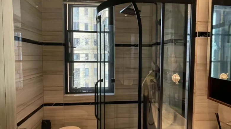 Wai Tan First Government Building - View 6