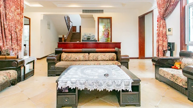 China Sea Jade Lake Shore - View 8