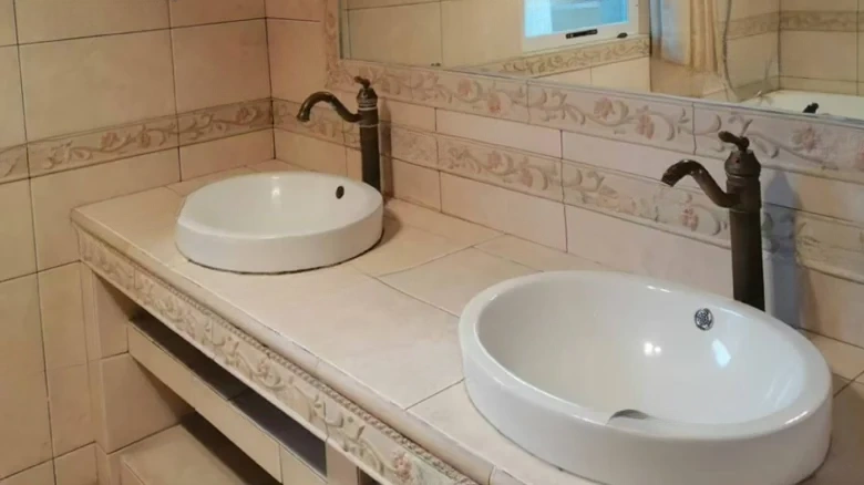 Luhua Scented Dew Walk - View 12