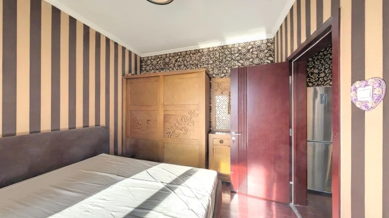 East Ring Residence Garden - View 2