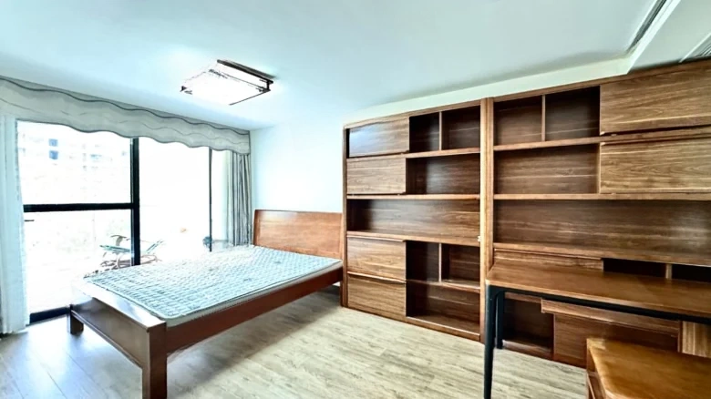 Sanya Yishan Lake - View 3