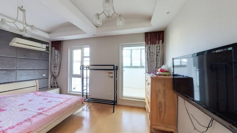 International Business Garden - View 4