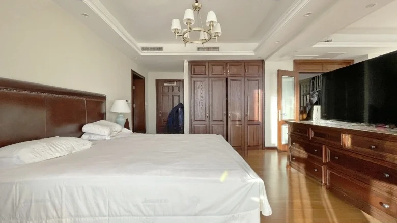 Silver Garden Residence - View 4