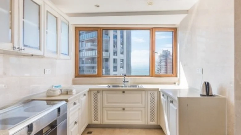 Central Seaview Avenue, Peninsula Hillside - View 6