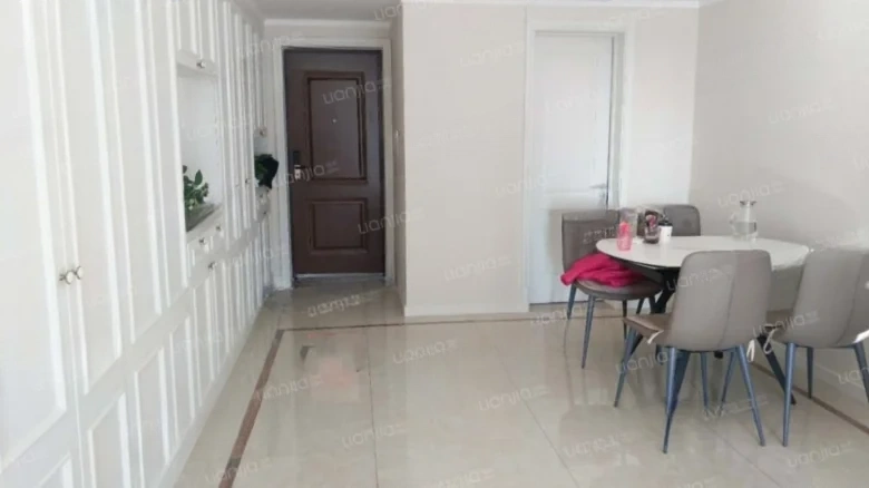 Vanke Jade Riverside Phase I - View 3