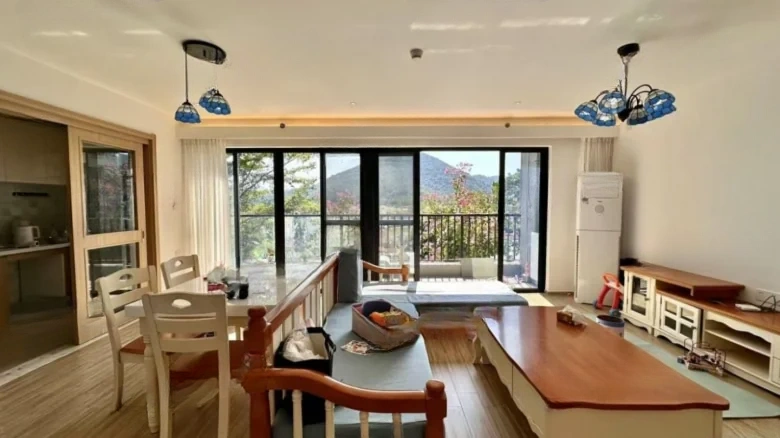 Vanke Lakefront Vacation Park Phase II - View 3