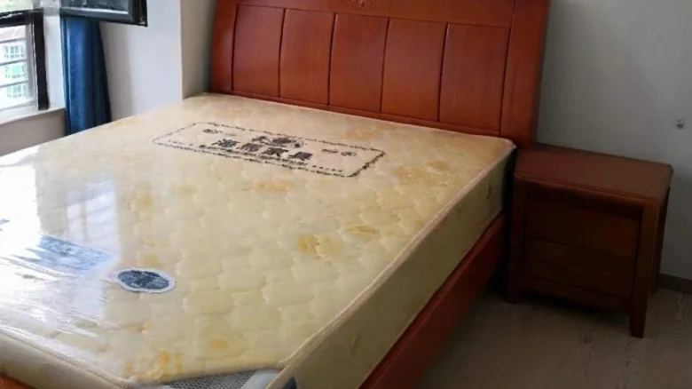 China Railway Ziyuetai - View 2