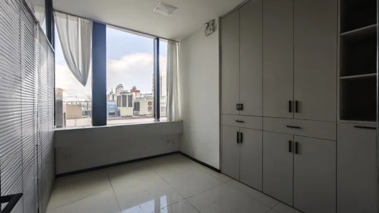 Lanzhou Center Office Tower - View 2