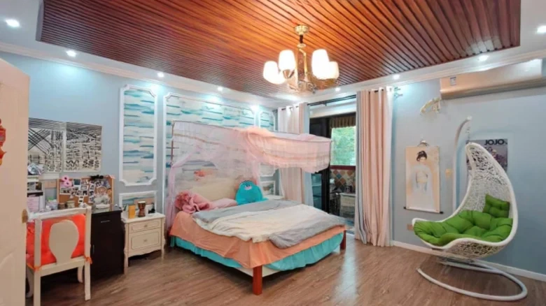 Merry Flower City - View 3