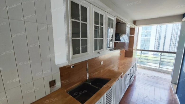 Phoenix City - View 8