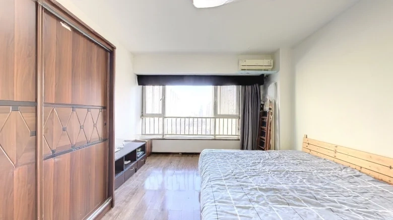 Long Wall International - View 1