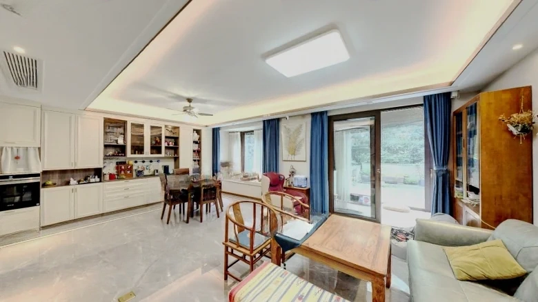 Jadeite Sky Domain Hill Garden - View 6