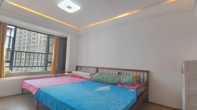 Sanya Yshanhu - View 2