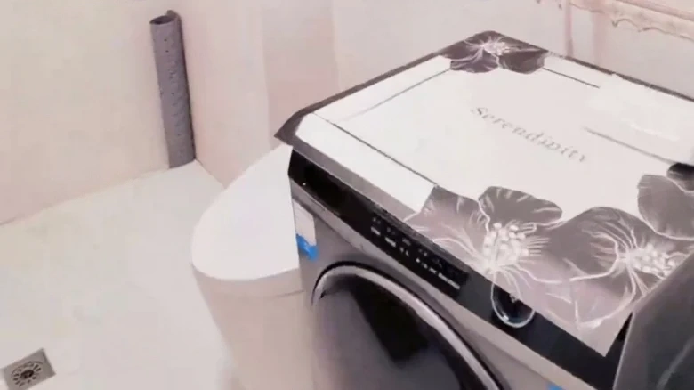 Purple Gold Tower - View 6