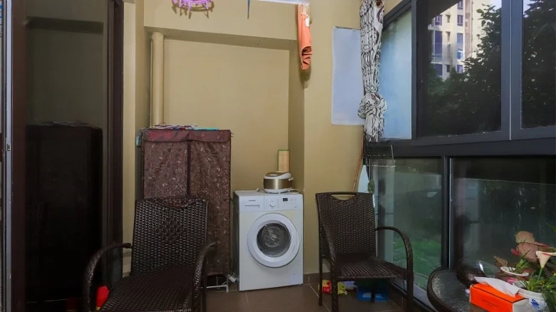 Hehom Holiday Sunshine - View 1