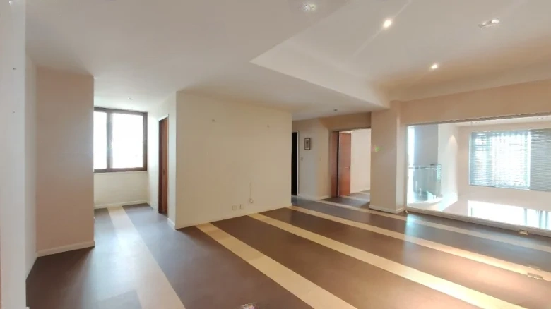 Jade Feather Crimson Dawn - View 1