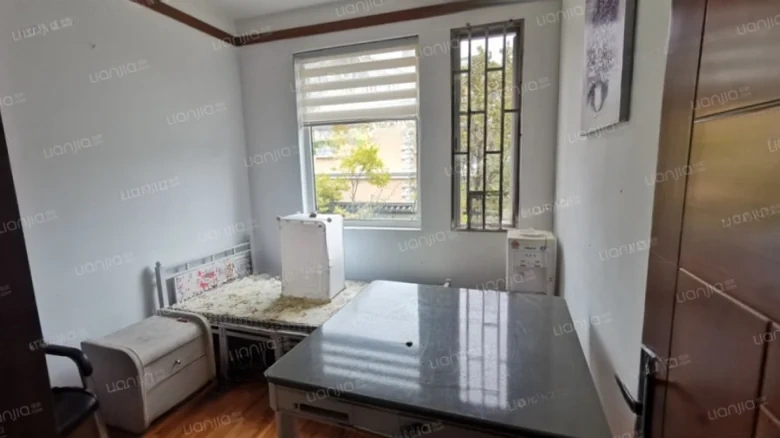 Dianchi Nanjun - View 1