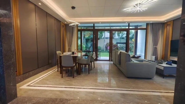 Green City · Hibiscus Tide Chime - View 1