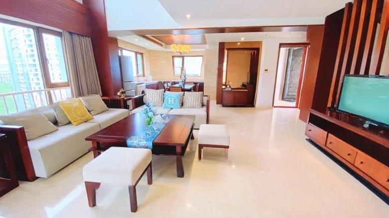 Half Mountain Peninsula Central Sea View Boulevard - View 1