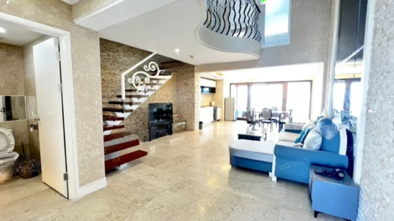 Half Mountain Peninsula Central Sea View Boulevard - View 1